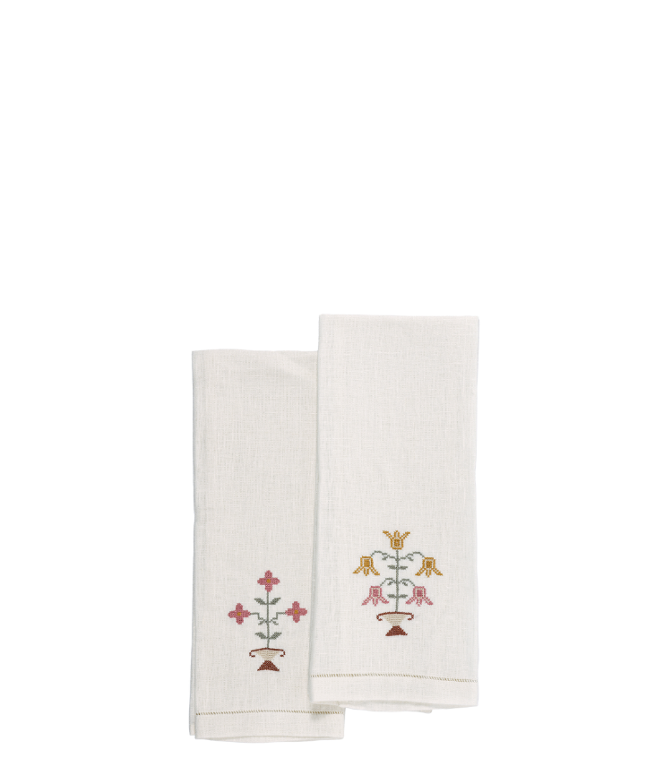 Ottoman Vase Guest Towel Pair