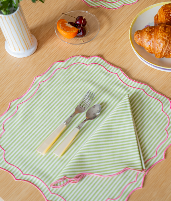Scalloped Cotton Placemat, Green Striped