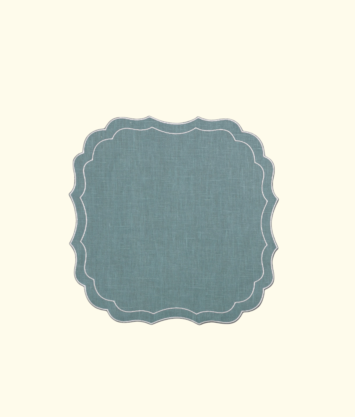 Scalloped Linen Placemats, Solesmes / Ivory