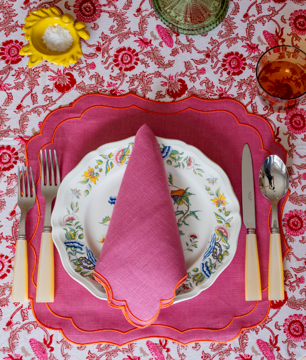 Scalloped Linen Placemat, Pink