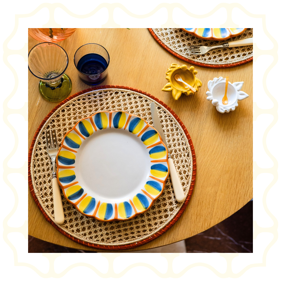 <p>SUMMER STAPLES</p>