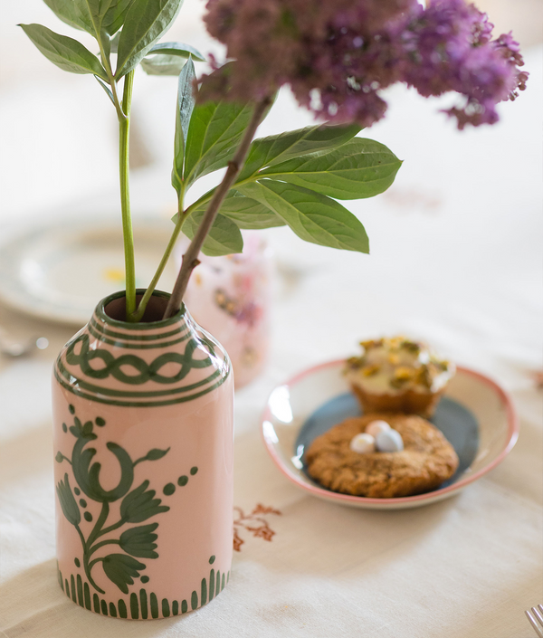 Genie In A Bottle Vase, Nude / Forest Green